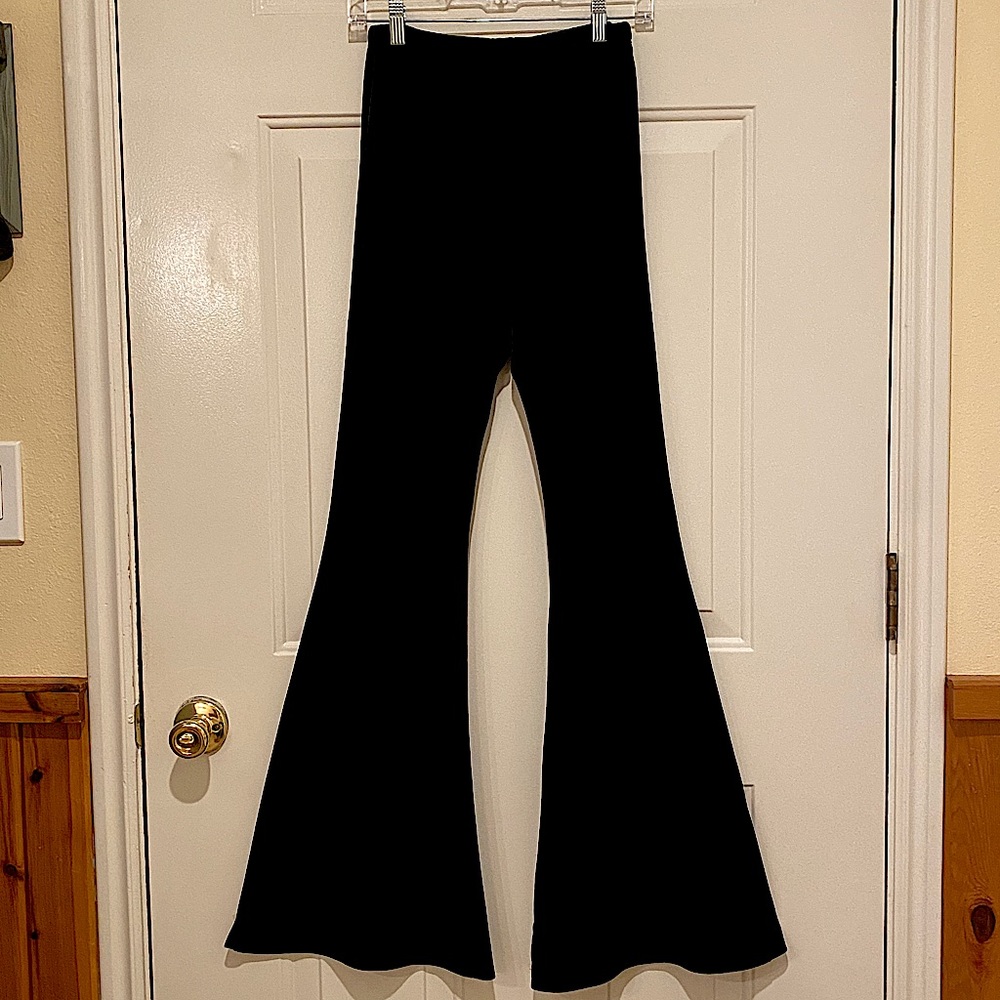 Bell bottom stretch velvet black pants